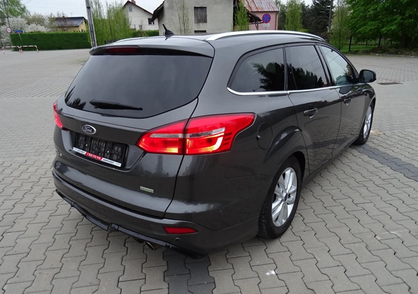 Ford Focus cena 45900 przebieg: 120000, rok produkcji 2015 z Słupsk małe 596